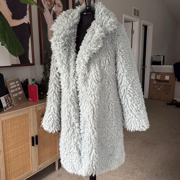 Mid Length Silver Blue Teddy Coat - Picture 10 of 10